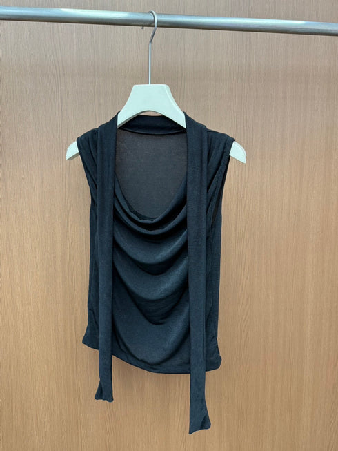 Sleeveless Body Fit Choker Style Top